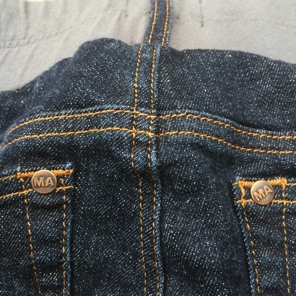 Maternal America slim fit maternity jeans - Picture 10 of 10